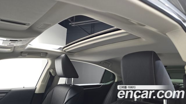 Lexus ES300h (VII) Luxury Plus 2023 — фото 16