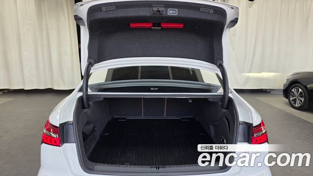 Audi A6 (C8) 40 TDI Premium 2022 — фото 20