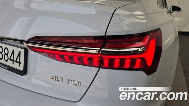 Audi A6 (C8) 40 TDI Premium 2022 — фото 23