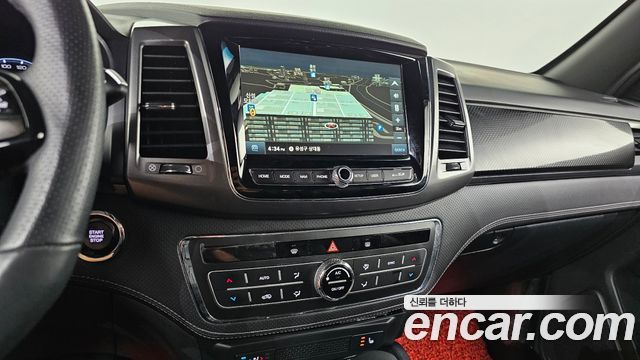 KG Mobility (SsangYong) Rexton Sports Khan Diesel 2.2 4WD Prestige 2023 — фото 13