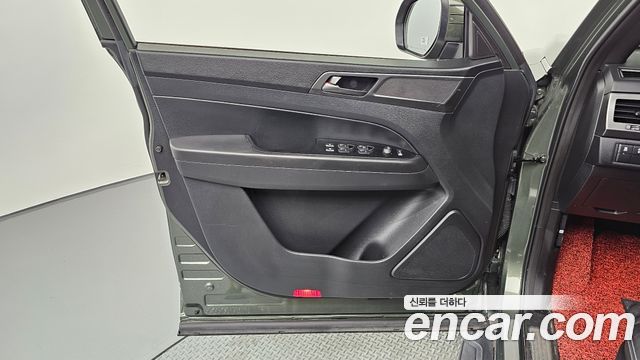KG Mobility (SsangYong) Rexton Sports Khan Diesel 2.2 4WD Prestige 2023 — фото 24