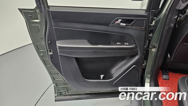 KG Mobility (SsangYong) Rexton Sports Khan Diesel 2.2 4WD Prestige 2023 — фото 25