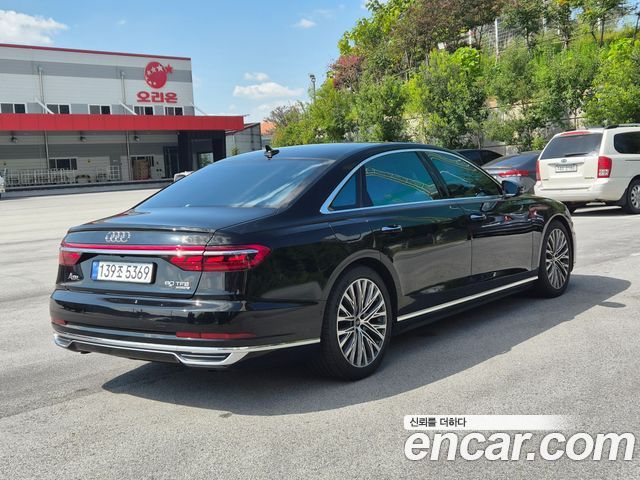 Audi A8 (D5) 60 TFSI Quattro LWB 2021 — фото 2