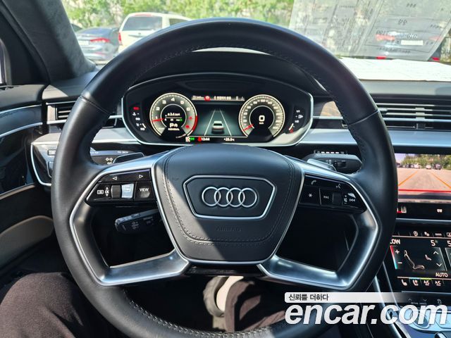 Audi A8 (D5) 60 TFSI Quattro LWB 2021 — фото 15
