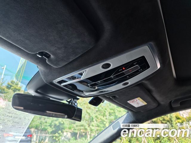 Audi A8 (D5) 60 TFSI Quattro LWB 2021 — фото 17