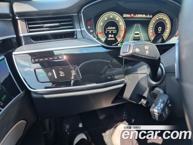 Audi A8 (D5) 60 TFSI Quattro LWB 2021 — фото 18