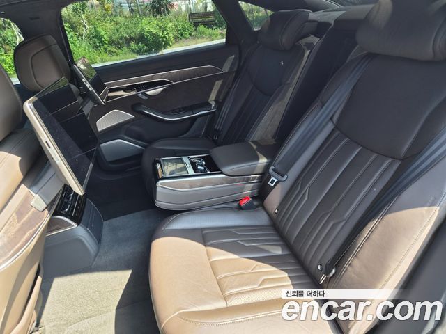 Audi A8 (D5) 60 TFSI Quattro LWB 2021 — фото 20