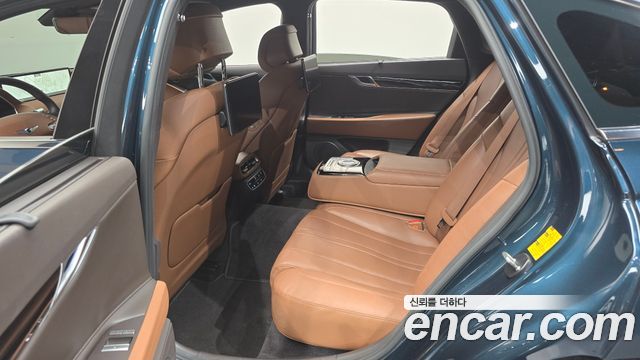 Genesis G80 (RG3) Gasoline 3.5 Turbo AWD 2022 — фото 32