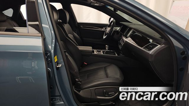 Genesis G80 3.3 GDI AWD Prestige 2018 — фото 15