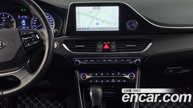 Hyundai Grandeur (IG) 2.4 Premium 2019 — фото 12