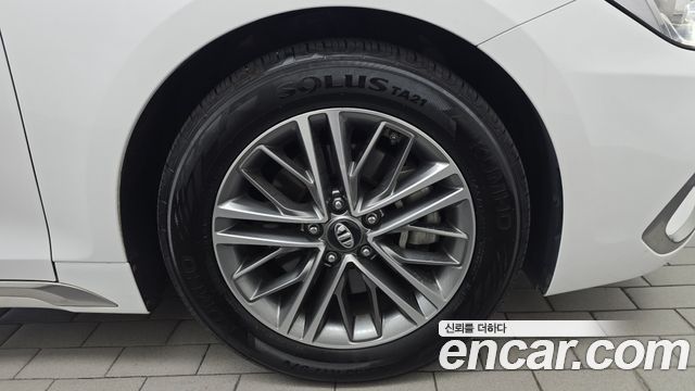 Hyundai Grandeur (IG) 2.4 Premium 2019 — фото 21