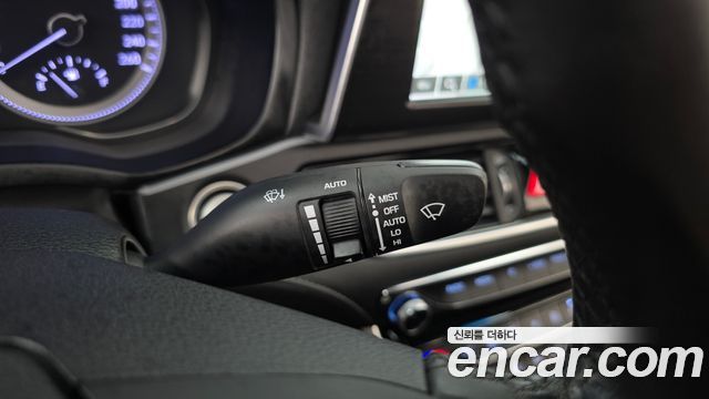 Hyundai Grandeur (IG) 2.4 Premium 2019 — фото 28