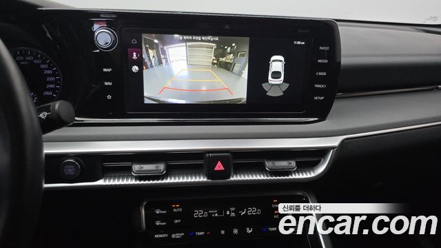 Kia K5 Hybrid (III) Trendy 2023 — фото 16