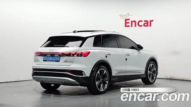 Audi Q4 e-tron (F4) 40 Premium 2023 — фото 2