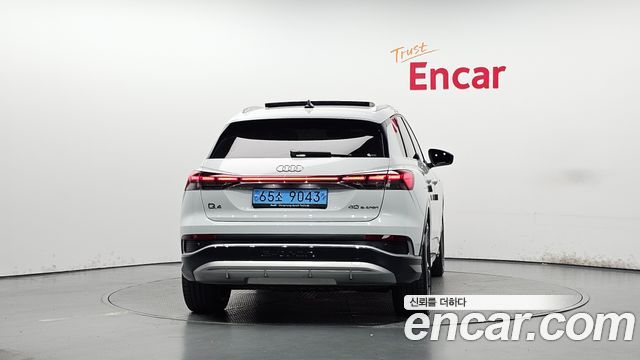 Audi Q4 e-tron (F4) 40 Premium 2023 — фото 4
