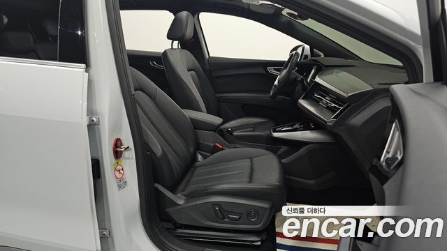 Audi Q4 e-tron (F4) 40 Premium 2023 — фото 10