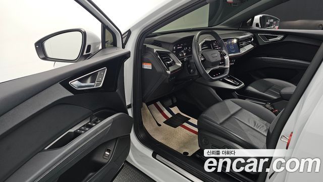 Audi Q4 e-tron (F4) 40 Premium 2023 — фото 11