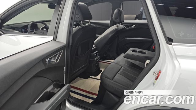 Audi Q4 e-tron (F4) 40 Premium 2023 — фото 12
