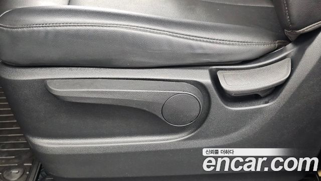 Hyundai Staria Cargo 3-Seater Modern 2023 — фото 26