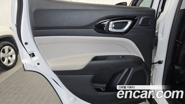 Jeep Compass (II) 2.4 limited 2WD 2022 — фото 25