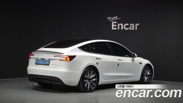 Tesla Model 3 Long Range AWD 2024 — фото 2
