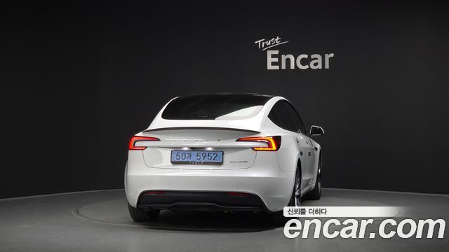 Tesla Model 3 Long Range AWD 2024 — фото 4