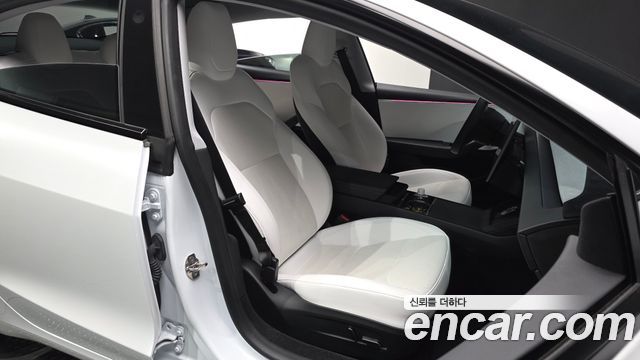 Tesla Model 3 Long Range AWD 2024 — фото 11