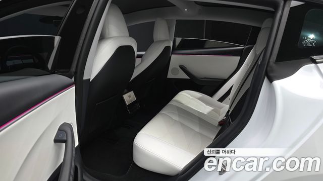 Tesla Model 3 Long Range AWD 2024 — фото 12