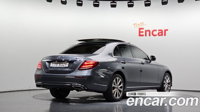 Mercedes-Benz E-Class (W213) E300 4MATIC Exclusive 2019 — фото 2