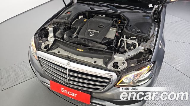 Mercedes-Benz E-Class (W213) E300 4MATIC Exclusive 2019 — фото 6