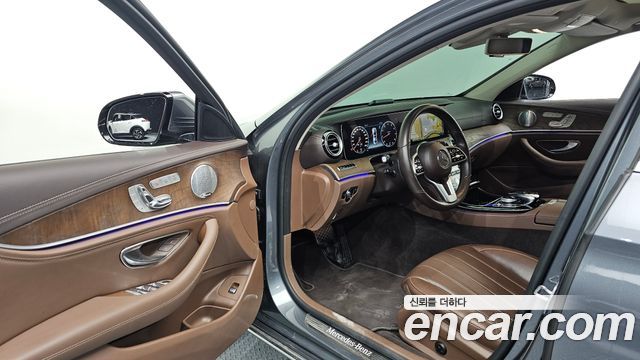 Mercedes-Benz E-Class (W213) E300 4MATIC Exclusive 2019 — фото 10