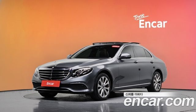 Mercedes-Benz E-Class (W213) E300 4MATIC Exclusive 2019 — фото 1