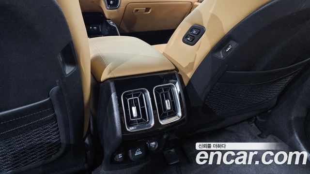 Kia Sorento (IV) HEV 1.6 2WD Noblesse 2023 — фото 20