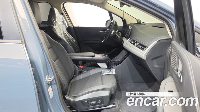 BMW 2 Series Active Tourer (U06) 218d Advantage 2023 — фото 26