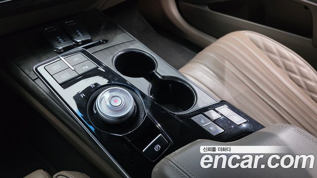 Kia K8 2.5 Gasoline 2WD Signature 2023 — фото 9