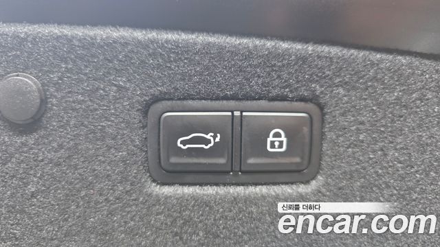 Kia K8 2.5 Gasoline 2WD Signature 2023 — фото 20