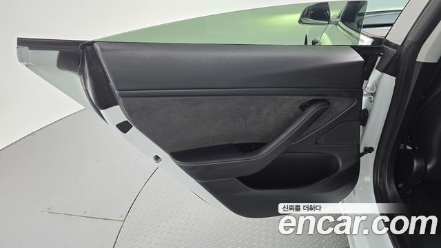 Tesla Model 3 Long Range AWD 2020 — фото 25