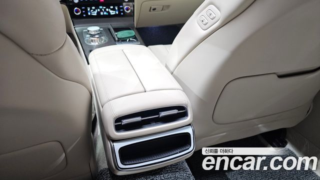 Genesis G80 (RG3) Gasoline 2.5 Turbo AWD 2026 — фото 33