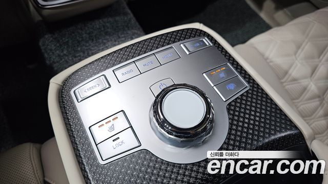 Genesis G80 (RG3) Gasoline 2.5 Turbo AWD 2026 — фото 35