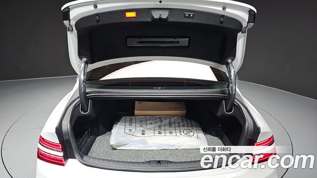 Genesis G80 (RG3) Gasoline 2.5 Turbo AWD 2026 — фото 36