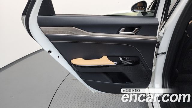 Kia K5 (III) 2.0 Noblesse 2021 — фото 25