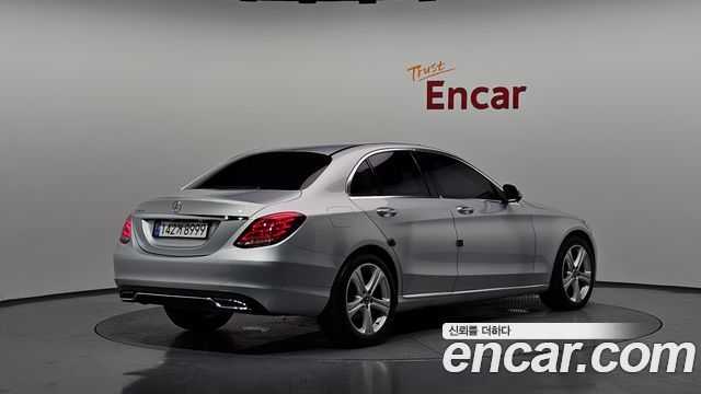 Mercedes-Benz C-Class (W205) C220 d Exclusive 2016 — фото 2