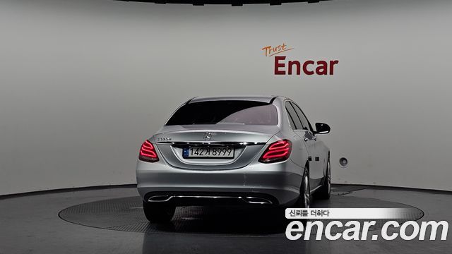 Mercedes-Benz C-Class (W205) C220 d Exclusive 2016 — фото 4