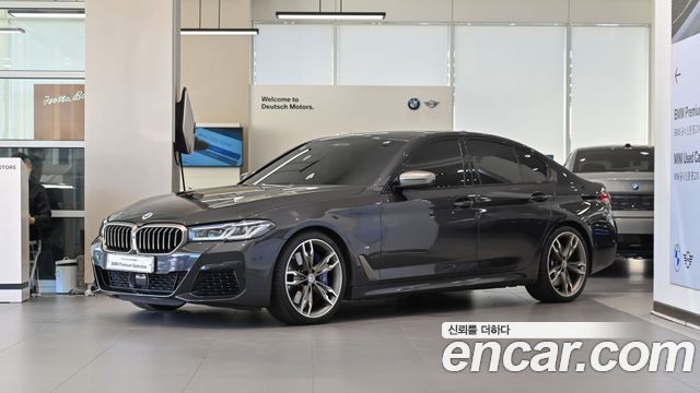 BMW 5 Series (G30) M550i xDrive 2023 — фото 1