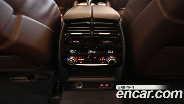 BMW 5 Series (G30) M550i xDrive 2023 — фото 22