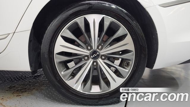 Kia K8 3.5 LPG 2WD Trendy(Taxi) 2023 — фото 21