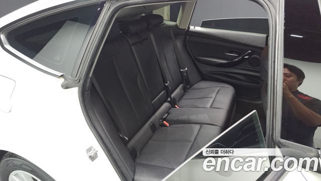 BMW 3 Series GT (F34) GT 320d 2018 — фото 15