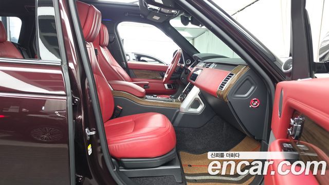 Land Rover Range Rover (IV) 4.4 SDV8 Vogue SE DIESEL 2018 — фото 11