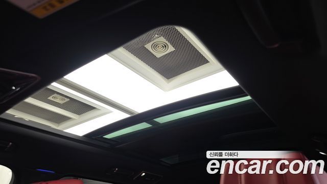 Land Rover Range Rover (IV) 4.4 SDV8 Vogue SE DIESEL 2018 — фото 18
