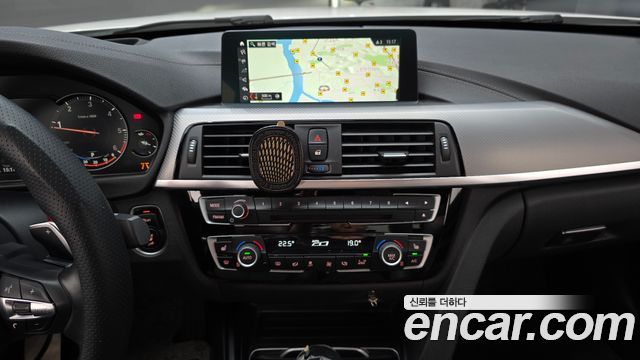 BMW 3 Series (F30) 320d M Sport Shadow 2018 — фото 14